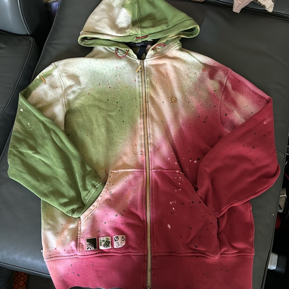Roca wear zip up hoodie